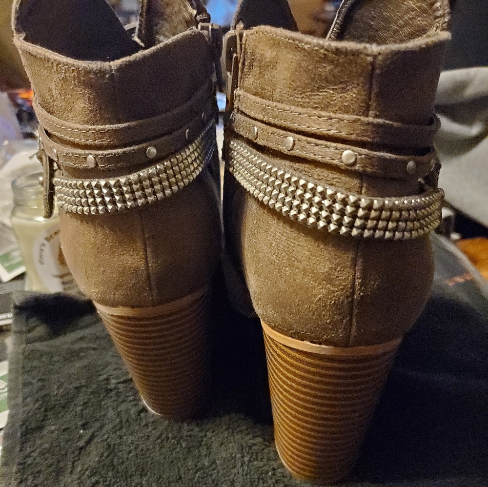 Open Toe Booties - Picture 4 of 4